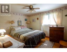 76 ANTRIM CRESCENT - 17