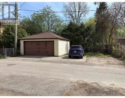 84 WILSON AVENUE - 4
