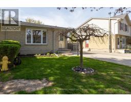 95 SCOTCHMERE CRESCENT - 3