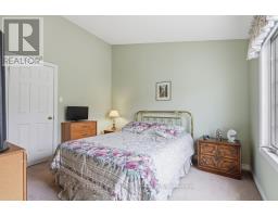 24 - 519 RIVERSIDE DRIVE - 33