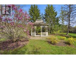 24 - 519 RIVERSIDE DRIVE - 41