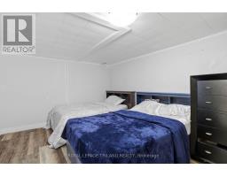 18 TUMBLEWEED CRESCENT - 34