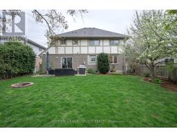 22 PINEGROVE CRESCENT - 39