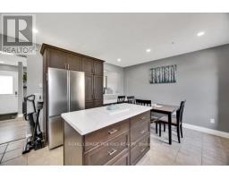 59 VANIER PLACE - 17