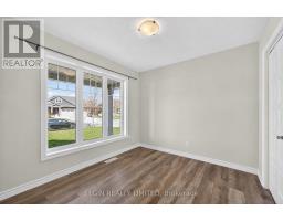 9 ASHBERRY PLACE - 20