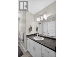 9 ASHBERRY PLACE - 21