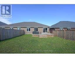 9 ASHBERRY PLACE - 6