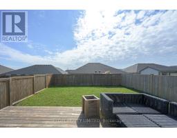 9 ASHBERRY PLACE - 8