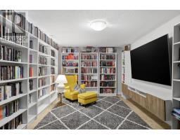 4 - 135 BELMONT DRIVE - 27