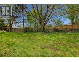 4 - 135 BELMONT DRIVE - 33