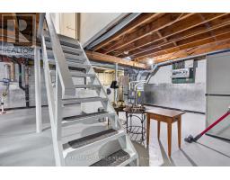 127 FOSTER AVENUE - 34