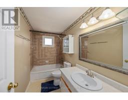 19 CLARA CRESCENT - 17
