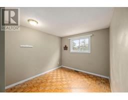 19 CLARA CRESCENT - 18