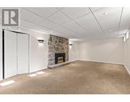 163 CENTRE STREET S - 11