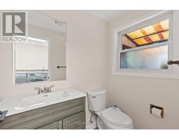163 CENTRE STREET S - 12