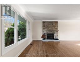 163 CENTRE STREET S - 33