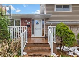 163 CENTRE STREET S - 5