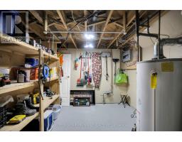 737 WHETTER AVENUE - 35