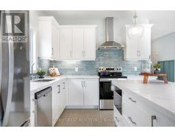 25 HARBOUR WAY - 11