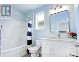 25 HARBOUR WAY - 28