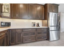 215 LEITCH STREET - 15