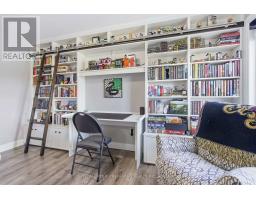 215 LEITCH STREET - 20