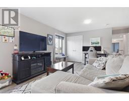 215 LEITCH STREET - 21