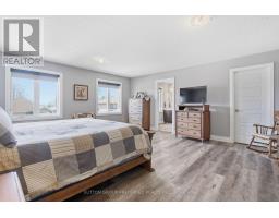 215 LEITCH STREET - 22