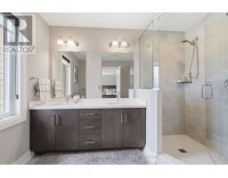 215 LEITCH STREET - 24