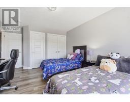 215 LEITCH STREET - 27