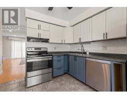 40 - 110 DEVERON CRESCENT - 12