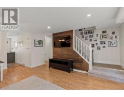 40 - 110 DEVERON CRESCENT - 14