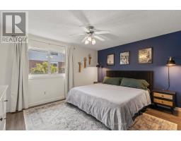 40 - 110 DEVERON CRESCENT - 17