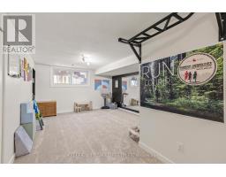 40 - 110 DEVERON CRESCENT - 28