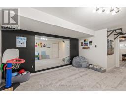 40 - 110 DEVERON CRESCENT - 30