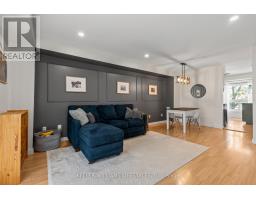 40 - 110 DEVERON CRESCENT - 7