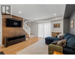 40 - 110 DEVERON CRESCENT - 8