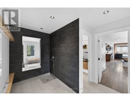 45 BLACKBURN CRESCENT - 17