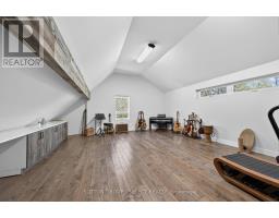 45 BLACKBURN CRESCENT - 24