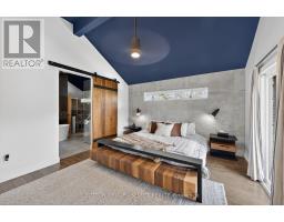 45 BLACKBURN CRESCENT - 30