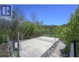 45 BLACKBURN CRESCENT - 42