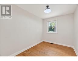 38 WYCHWOOD PARK - 12