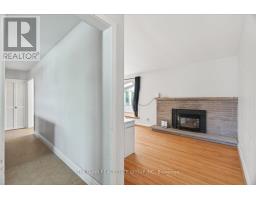 38 WYCHWOOD PARK - 17