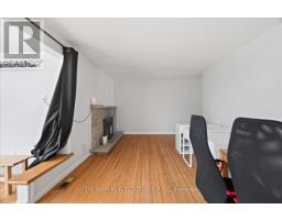 38 WYCHWOOD PARK - 27