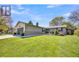 27 BARTLETT CRESCENT - 1