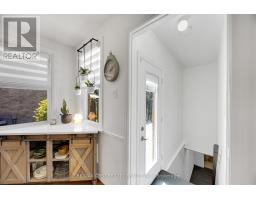 27 BARTLETT CRESCENT - 34