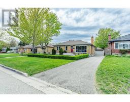 165 ELLSWORTH CRESCENT - 1