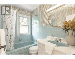 165 ELLSWORTH CRESCENT - 21