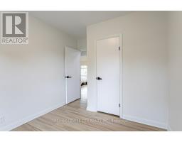 165 ELLSWORTH CRESCENT - 23