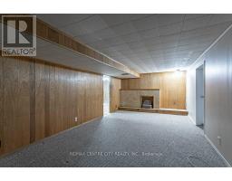 165 ELLSWORTH CRESCENT - 32